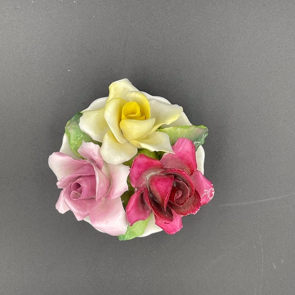 Vintage Crown Staffs England Fine Bone China Rose Bouquet - Picture 4 of 8